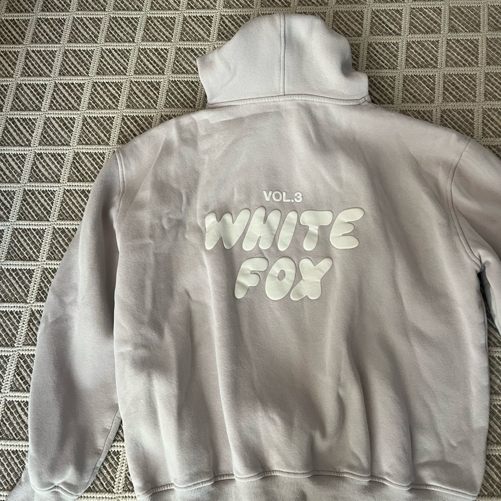 White Fox Boutique Gray Sweatshirt